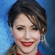 Amanda Crew – Age, Bio, Personal Life, Family & Stats - CelebsAges
