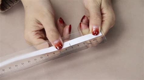 How To Measure Your Ring Finger Size Youtube