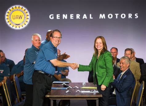 Uaw General Motors Strike Ends Oem Says Auto Parts Distribution Among