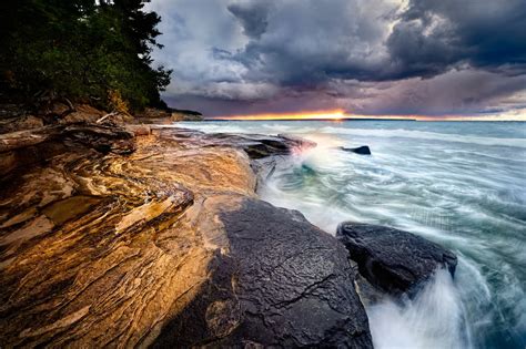 Hauntingly Gorgeous Lake Superior Pictured Rocks National Lakeshore