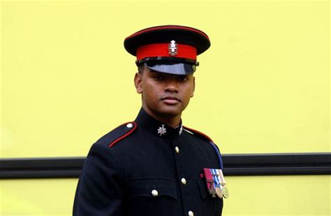 british vc war hero humiliated by us border officials over donald trump muslim ban mirror