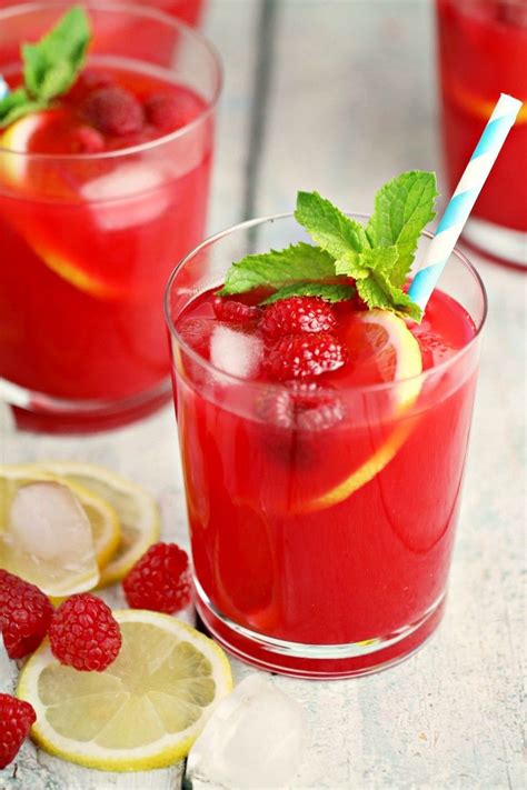 This Sparkling Raspberry Lemonade Is A Fresh Twist On That Classic