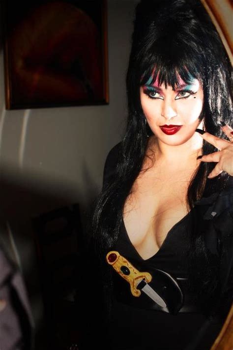 Elvira Mistress Of The Dark Cosplay By Yunekris On Deviantart
