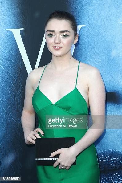 Actor Maisie Williams Attends The Premiere Of Hbos Game Of Thrones