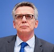 Regierung: De Maizière spricht "Menschen, die den Behörden helfen" Lob ...