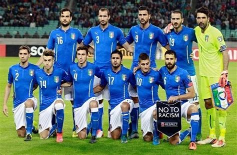 Zehn dieser spieler standen in der auswahl der nationalelf. Fußball-EM 2016: Italien: Alles beim Alten - Fußball ...