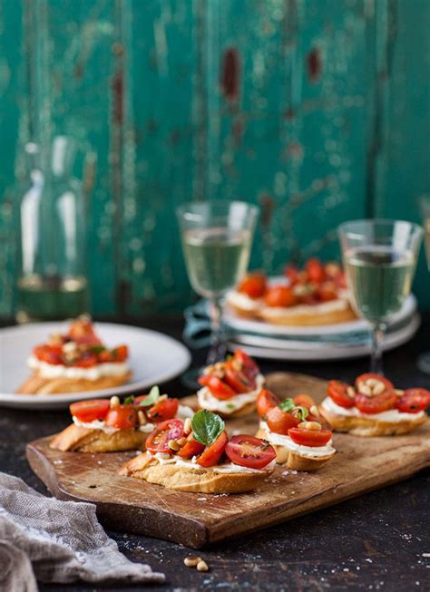 Tomato And Basil Crostini With Whipped Goats Cheese Whipped Goat Cheese