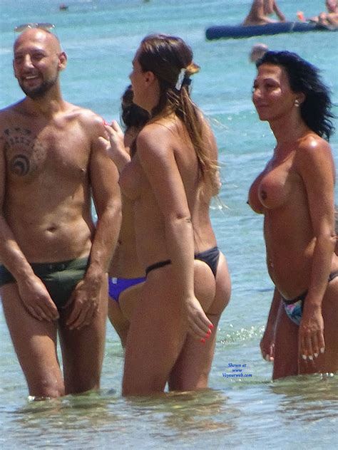 Bästa topless beach girls Arbetsbehandling