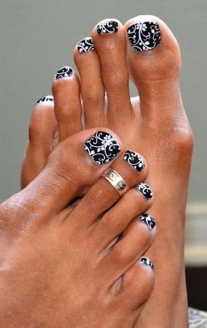 Black And White Toenails Gallery With Images Toe Nails Toe Nail