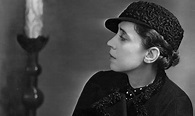 Elsa Schiaparelli: A Biography review – no ordinary fashion designer ...