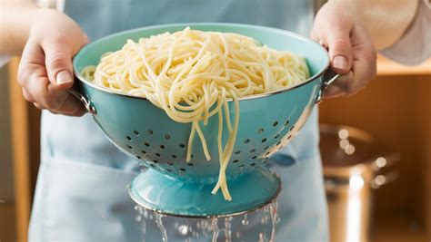 Why You Should Never, Ever Drain Your Pasta In The Sink | HuffPost UK ...