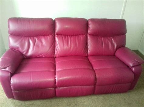Pink Leather Sofa Bright Pink Sofa Bed With Images Pink Leather Sofas Pink Sofa Bed Pink