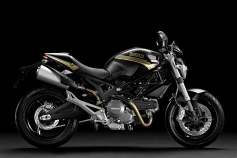That's the way to do it! sports bike blog,Latest Bikes,Bikes in 2012: Ducati Monster