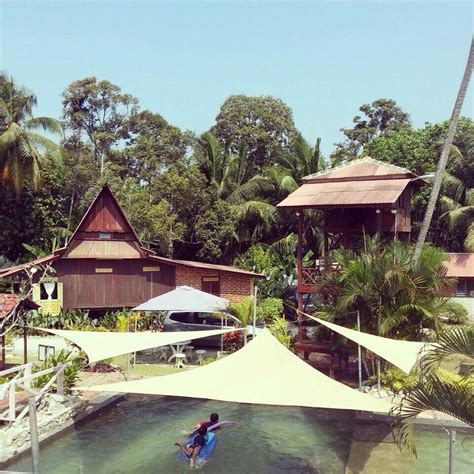 Untuk mereka yang ingikan percutian di tepi pantai, pantai di johor. Trata' Leka Parit Jawa Muar - Homestay Resort - Hotel ...