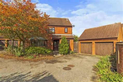 4 Bedroom Detached House For Sale In Chatsworth Great Holm Milton