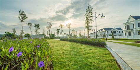 Register now & be one of the first to be in the know. Eco Botanic | Amongst Soft Grass and Pure Class