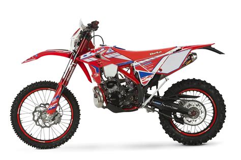 This year, the racing range welcomes a new addition: Ficha técnica de la Beta RR 250 Enduro Racing 2T 2015 ...