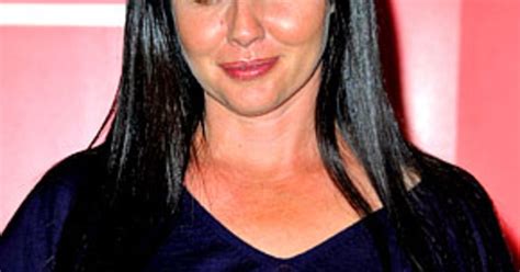 25 things you don t know about me shannen doherty us weekly