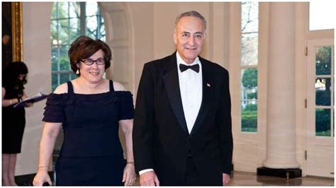 Chuck schumer and iris weinshall. Iris Weinshall, Chuck Schumer's Wife: 5 Fast Facts You ...