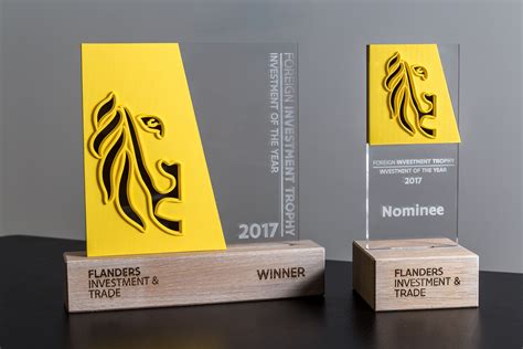 3d Printed Award Custom Made Trophies Design Awards Met Afbeeldingen