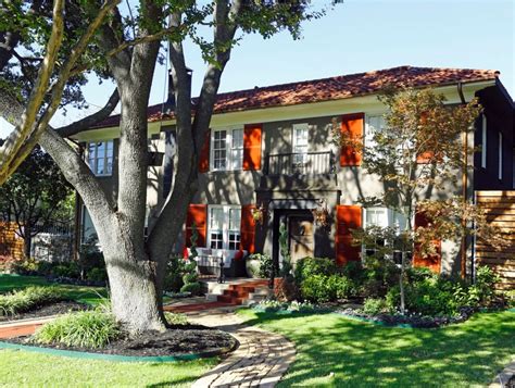 Contact Us — RitzyRoom