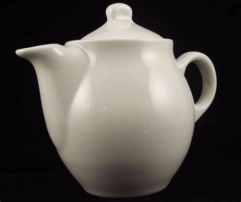 Shenango 10 Ounce Restaurant Ware Individual Teapot White 475 High By