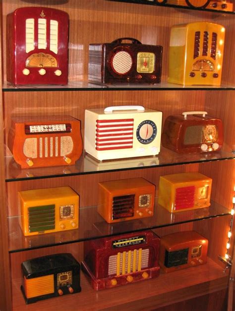 Major Collection Of 120 Catalin And Bakelite Radios From 1930s And 1940s