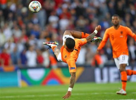 Liverpool fans say the same thing about Man Utd flop Memphis Depay