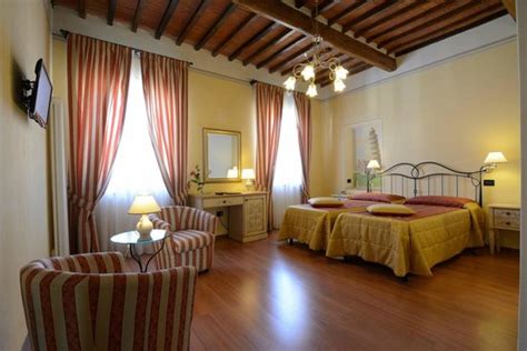 Best prices in hotel di stefano pisa. Hotel Relais dell'Orologio - UPDATED 2017 Prices & Reviews ...