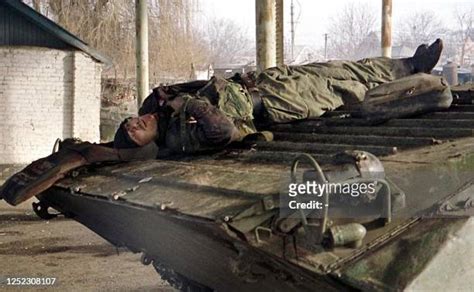 tchetchenie chechnya dead body photos and premium high res pictures getty images