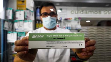Los Tests De Antígenos Comienzan A Agotarse En Las Farmacias De Cádiz