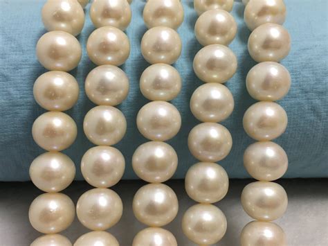 Freshwater Pearl Button Shape Off White Color Beads Size 1025 115 Mm