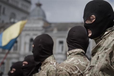 sytuacja na ukrainie polacy walczą w donbasie po obu stronach Świat