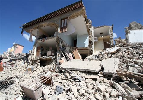 Colombiana damnificada por sismo en ecuador ha sobrevivido a tres terremotos. Terremotos en el Mediterráneo, ¿cuántos hay y qué peligro ...