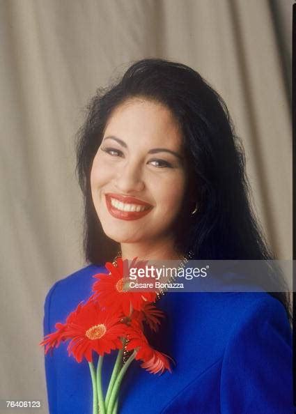singer selena quintanilla pérez poses for a portrait in june 1994 in news photo getty images