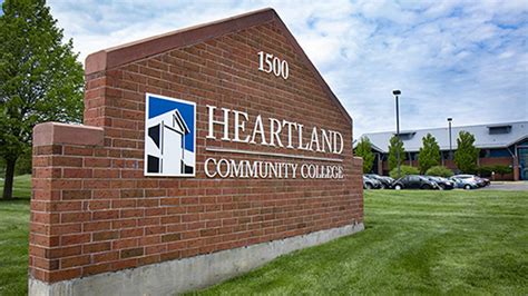 Heartland Community College Commencement Set For May 13