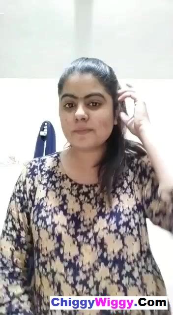 indian cute girl showing big boobs on video call 1 of 2 watch indian