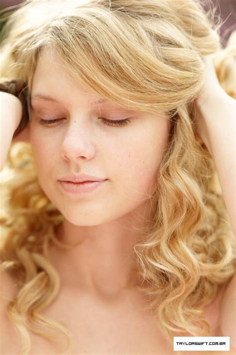 A google search will turn up a few other photos of the 'begin again' singer looking her most natural. taylor swift no makeup shoot
