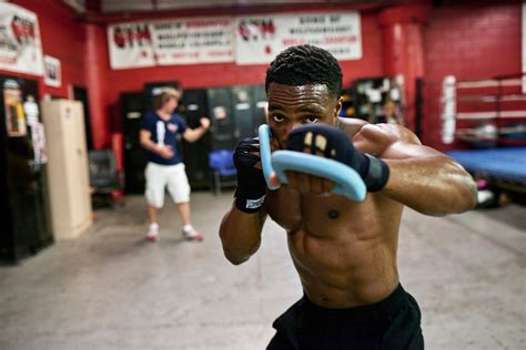 Escudriñar Agujero Chasquido Boxeo En Nueva York Artístico Ataque