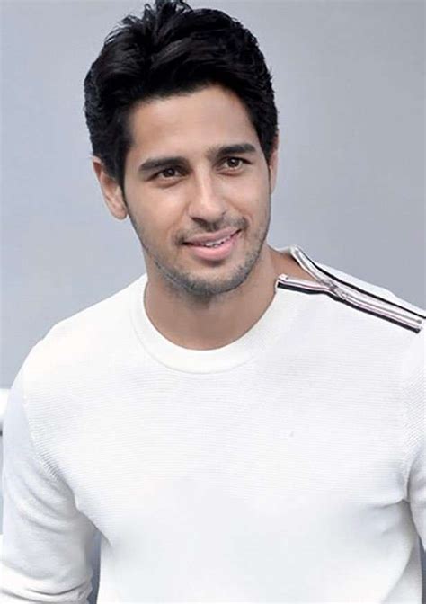 Heres How Sidharth Malhotra Prepped For His Part In Jabariya Jodi