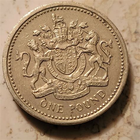1983 Elizabeth Ii D G Reg F D One Pound Antique Coin Ancient