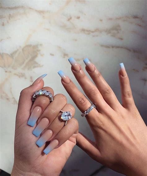 We All Need Love And A Perfect Manicure To Show This Ring En 2020