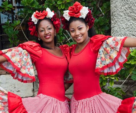 4 Dominican Republic Inspired Looks You Need Right Now Dominican Republic Clothing