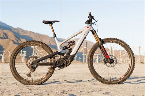 Yt Decoy Pro Race Review Ebike Roundup The Loam Wolf
