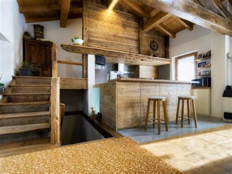 For some consumers, it is hard to get over the idea that veneer products might be on par with wood furniture in a lot of important categories. Furniture Selection; Solid Wood or Veneer? | Dig This Design