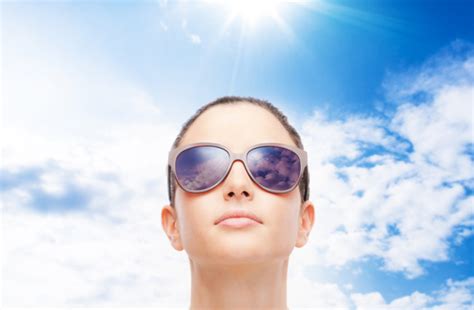 Protecting Your Eyes From The Sun What You Need To Know Essilor New