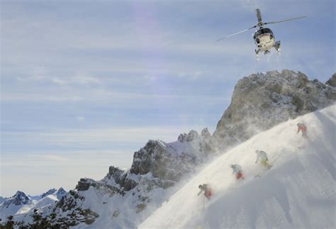 Epic long heliski descents in the heart of the swiss alps and the spanish pyrenees. Heliskiing & Heliboarding in Lech-Zürs am Arlberg