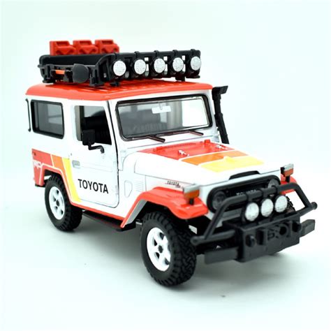 Toyota Fj40 Land Cruiser 1974 Off Road Version With Roof Rack Toyota 124