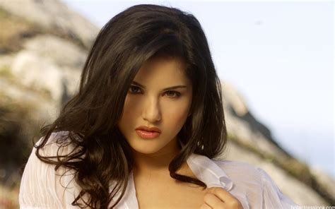 Hot Image Of Sunny Leone