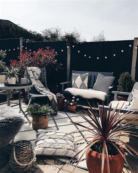 Pin By Jonique On Outdoor Living In 2020 Bohemian Garden Backyard